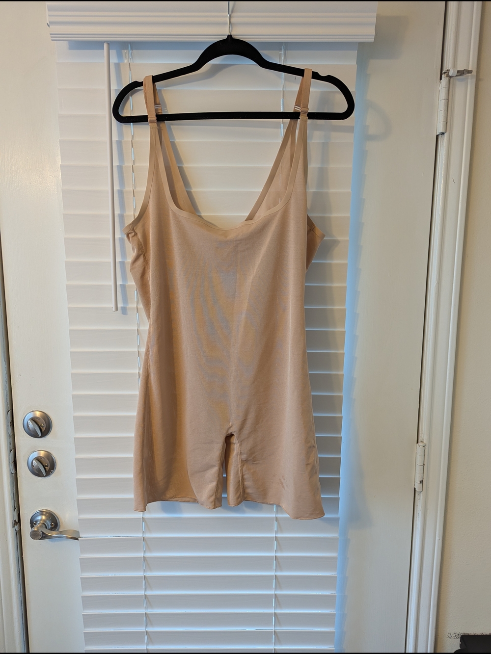 SKIMS Sheer Sculpted Open Breast Bodysuit Clay